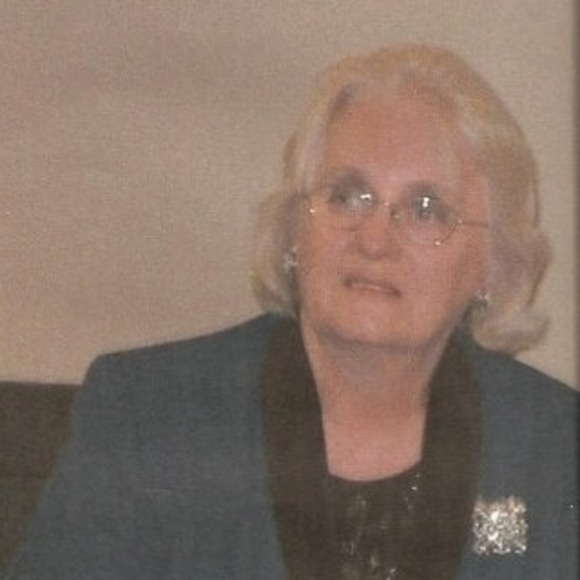 Meet your Posher, Doris - Picture 1 of 1